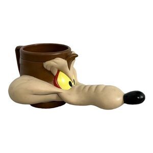 Vintage Warner Brothers Wiley Coyote 1993 Plastic Mug 3D mug